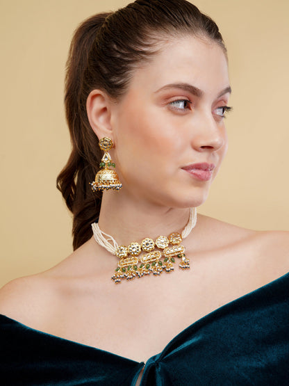 Zarreen Haar with Earrings