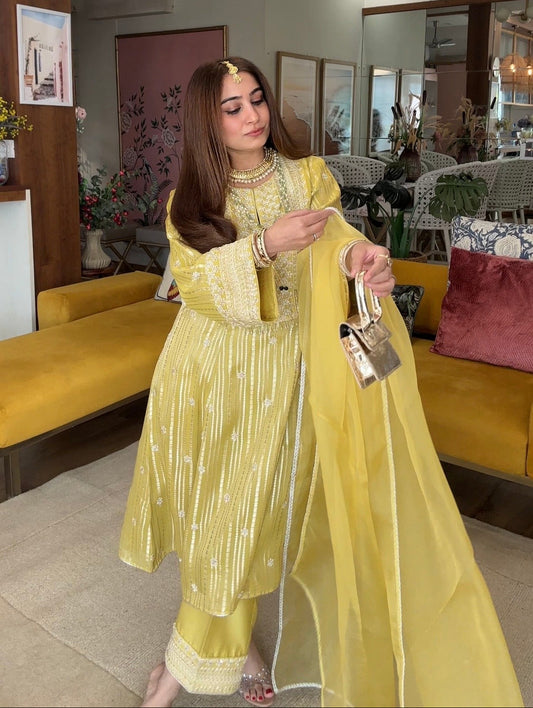 Gota Stripe Pearl Kurta Set - Yellow