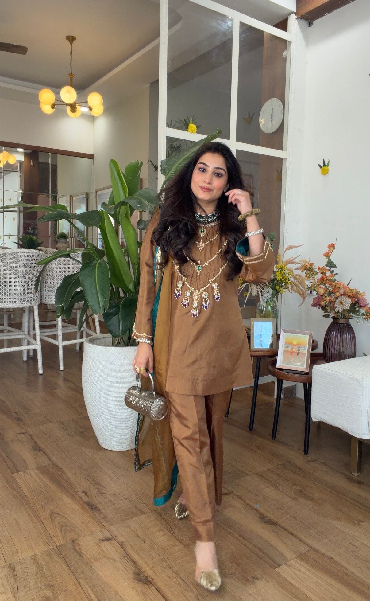 Jewel Silk set in Gold brown