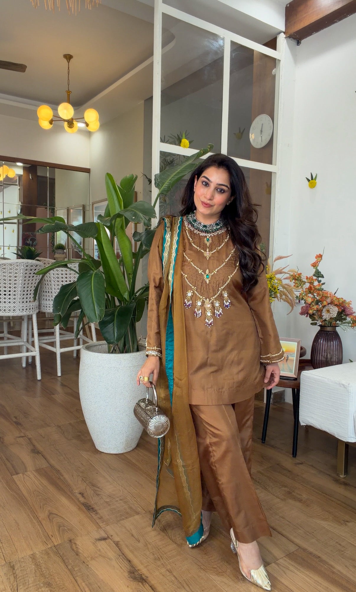 Jewel Silk set in Gold brown