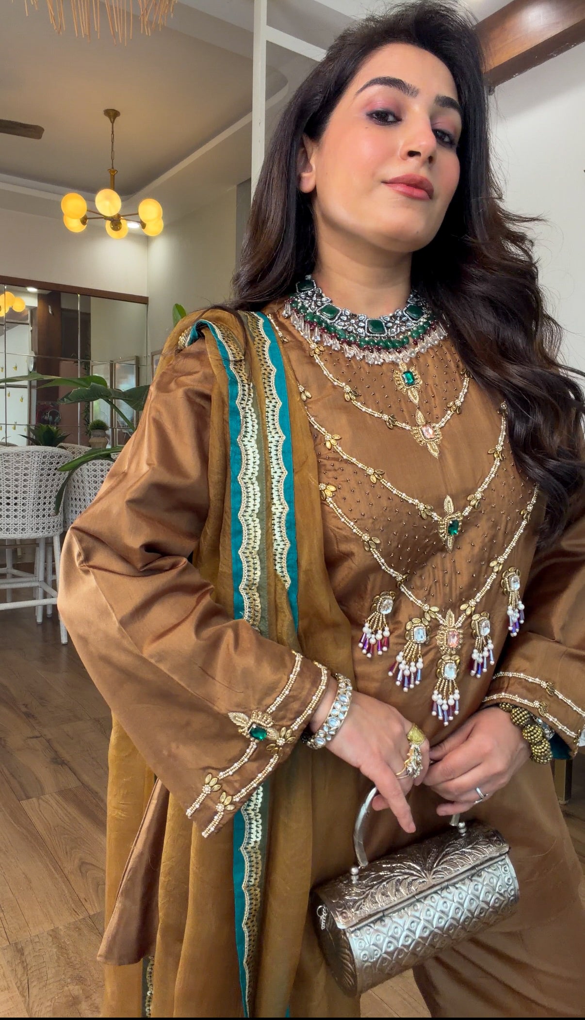 Jewel Silk set in Gold brown