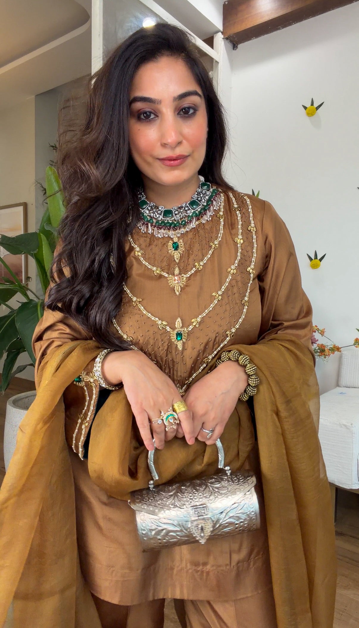 Jewel Silk set in Gold brown
