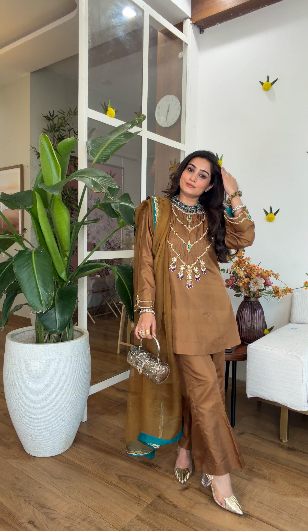 Jewel Silk set in Gold brown