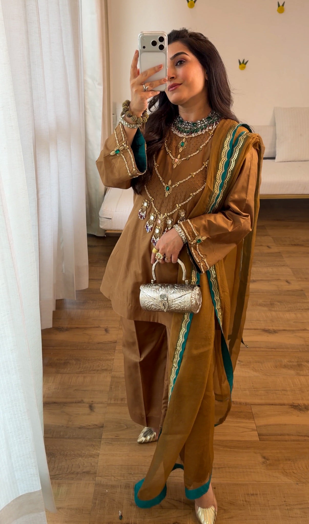 Jewel Silk set in Gold brown
