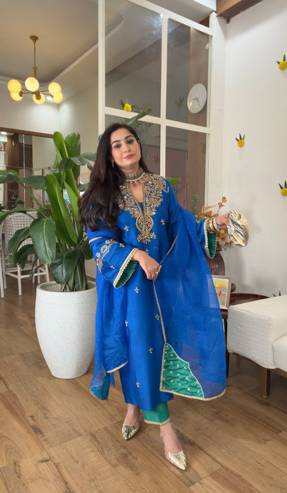 Blue emerald silk set