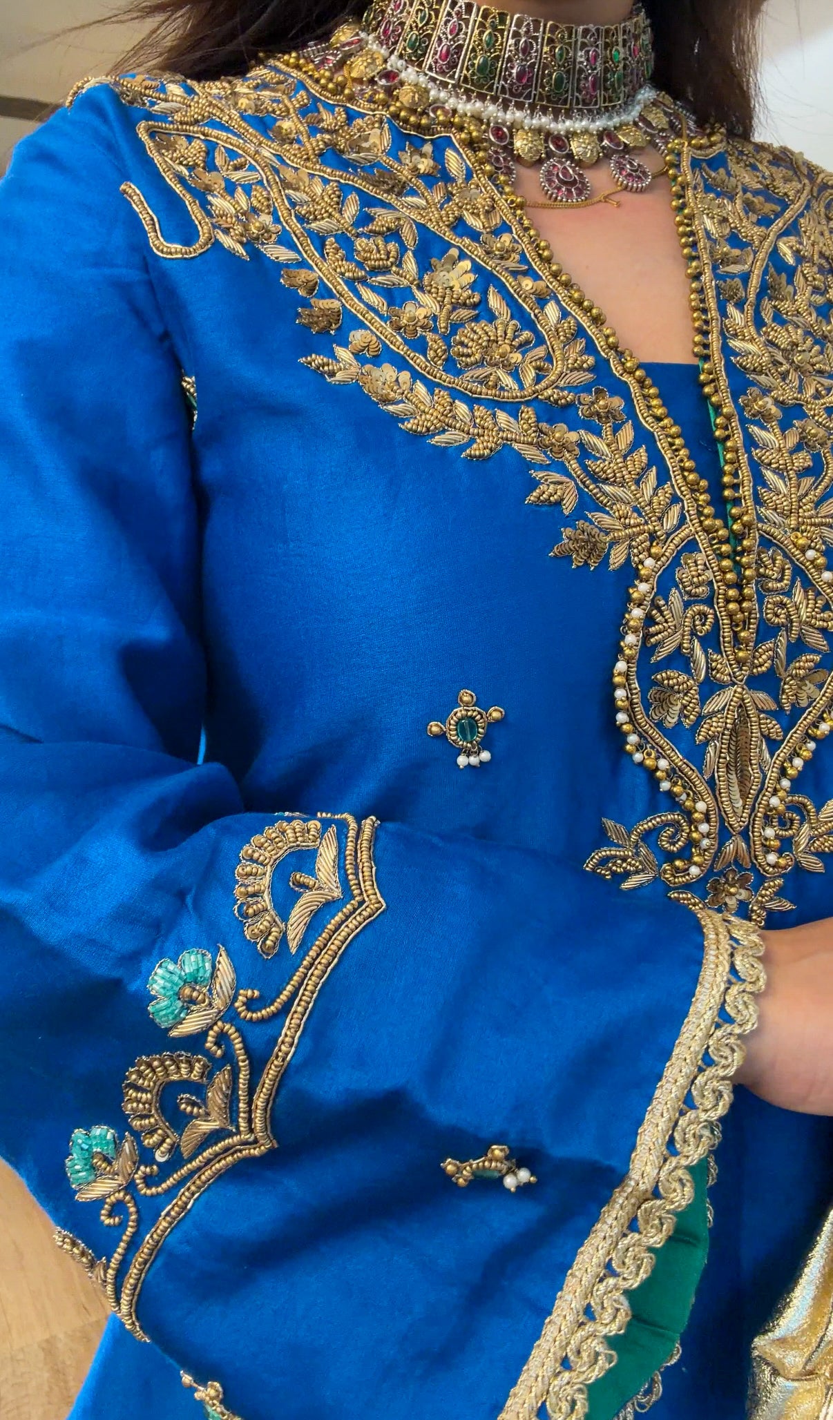 Blue emerald silk set
