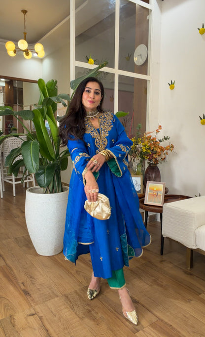 Blue emerald silk set
