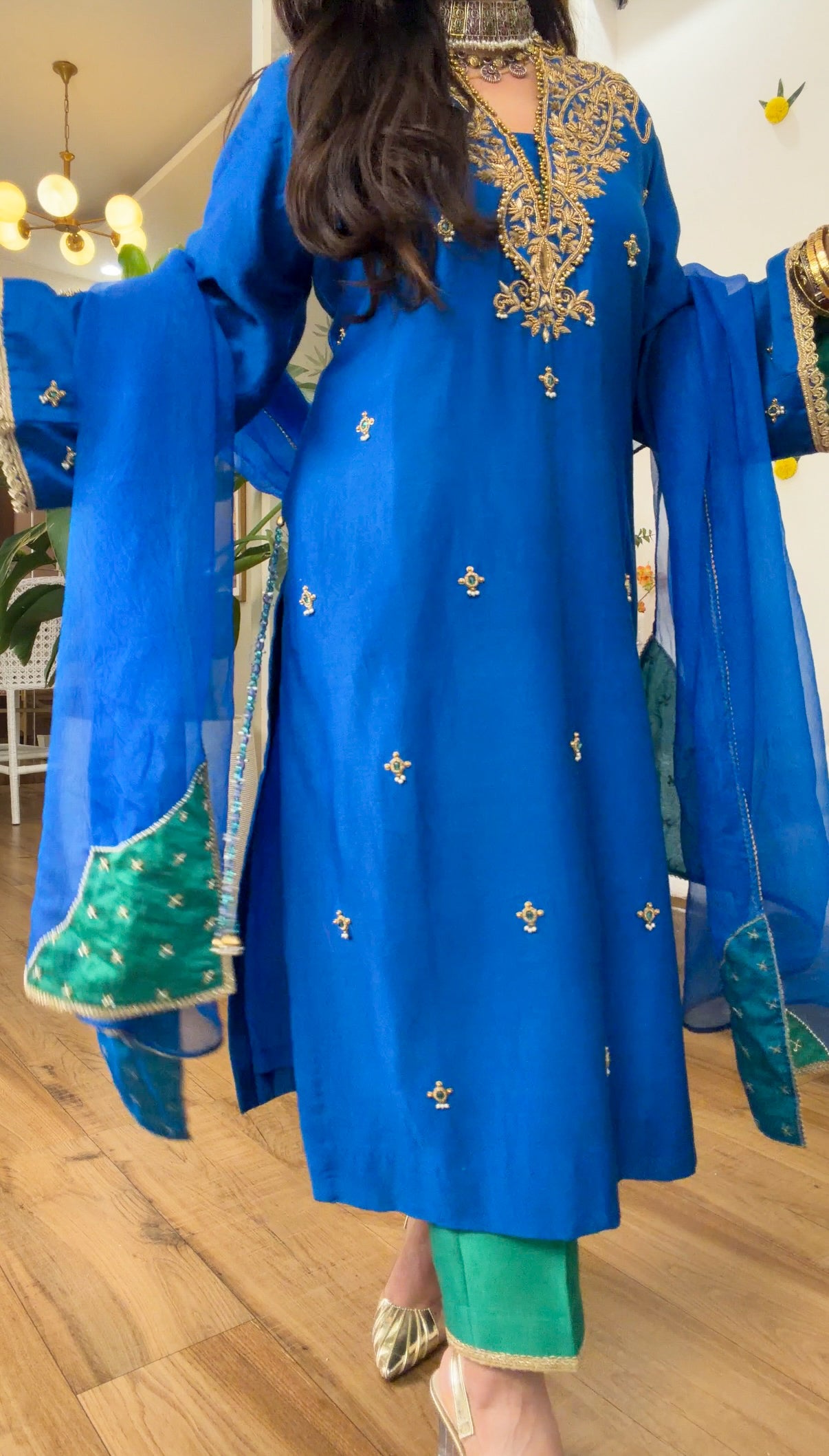 Blue emerald silk set
