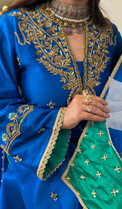 Blue emerald silk set