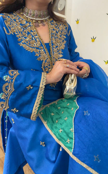 Blue emerald silk set