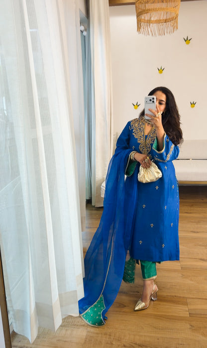 Blue emerald silk set