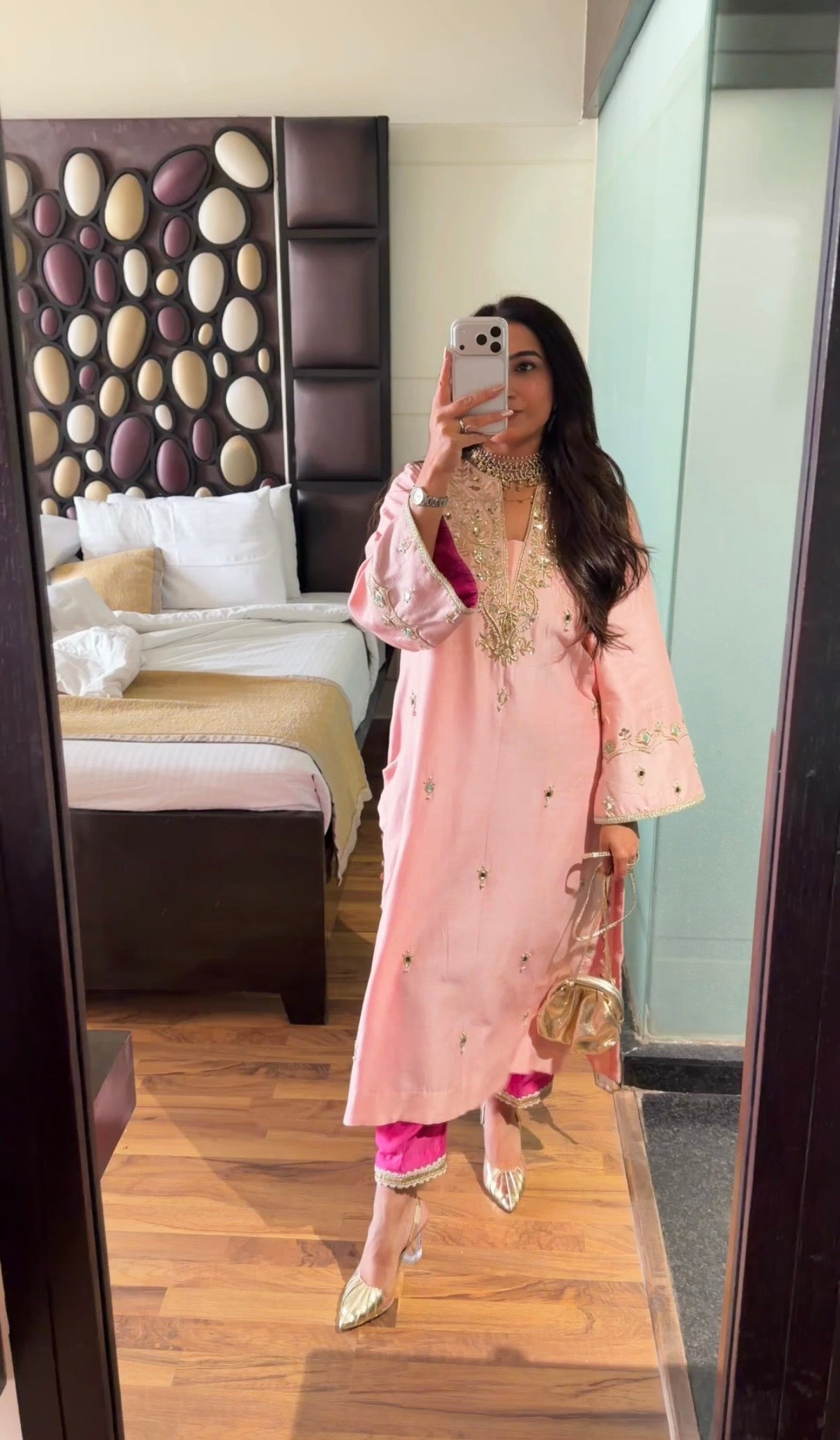 Gul-e-Rang Kurta Set