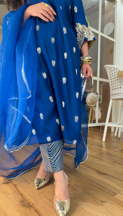 Blue Mirror set