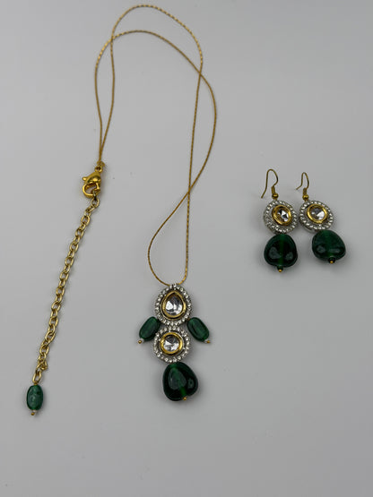Emerald Solitaire Pendant Set