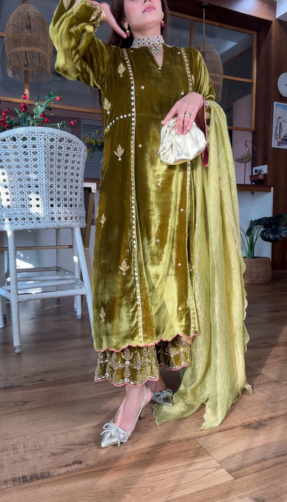 OLIVE SILK VELVET SET