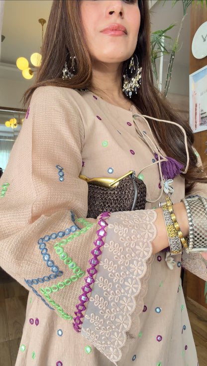 BEIGE MIRROR EMBROIDERED SET