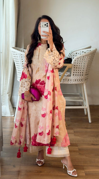 Ivory Peony set