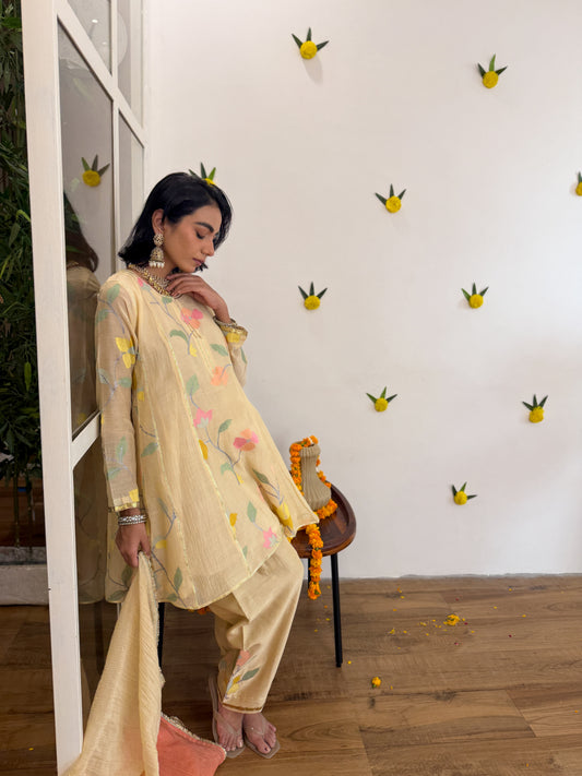 Ivory Gold Gota Set