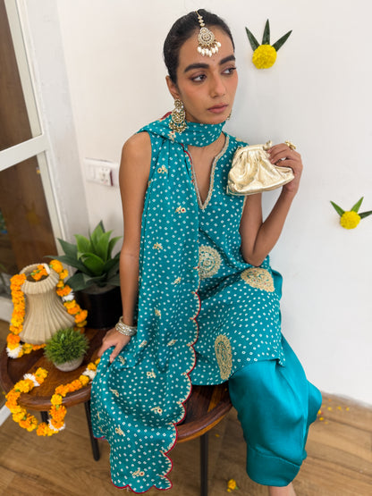 Teal Bhandhej set