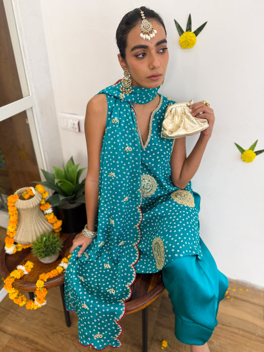 Teal Bhandhej set
