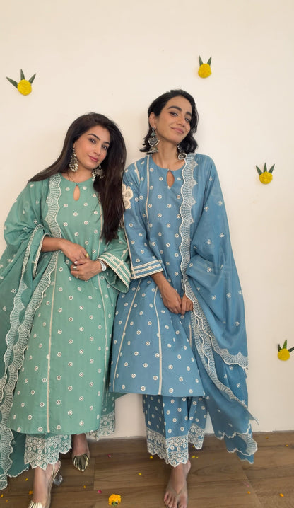 Embroidered flower applique kurta set