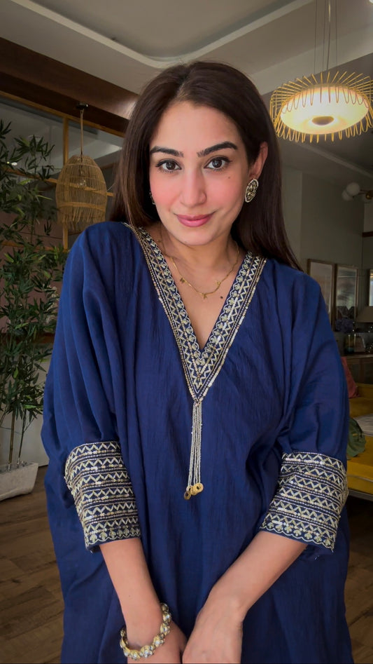 Antifit Mul Chanderi Kurta Set